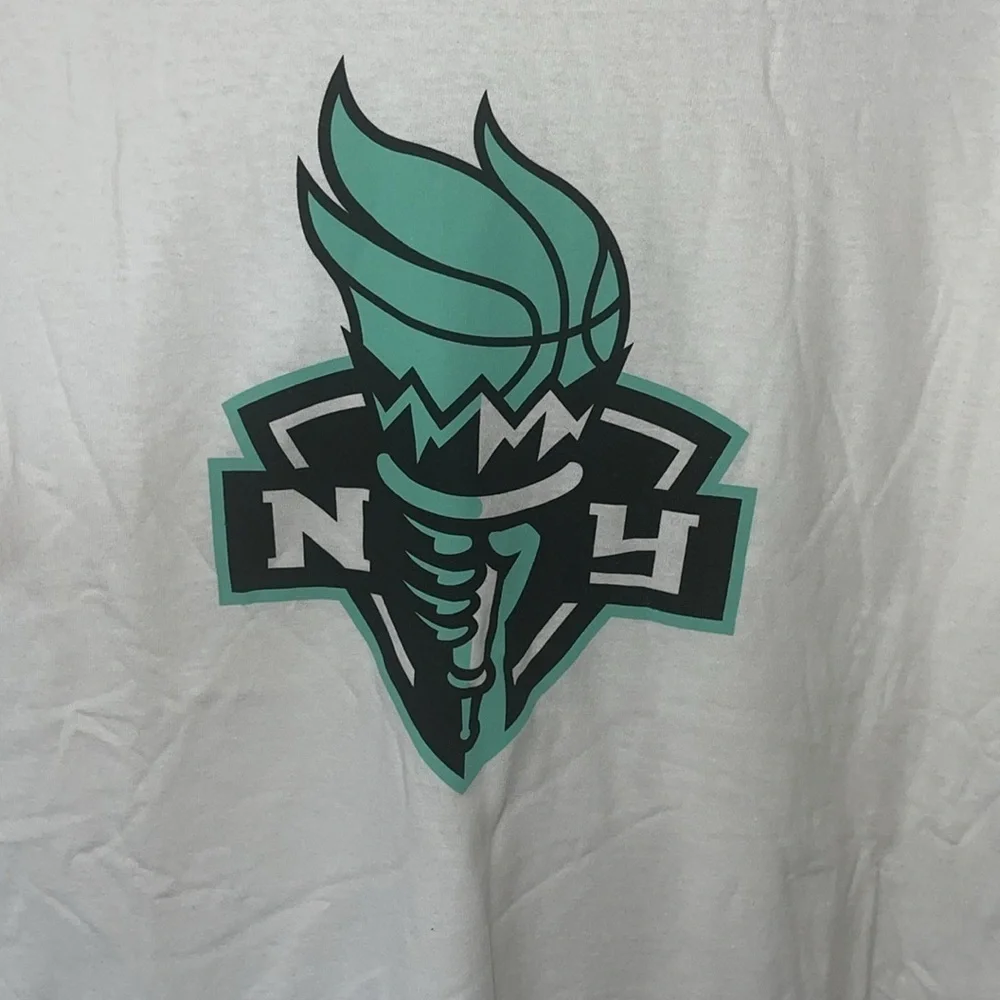 TITLE CHAMPS!!! NY Liberty WBNA TShirt - Picture 2 of 7